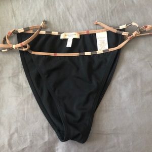 Burberry Large bathing suit bottom (never worn)